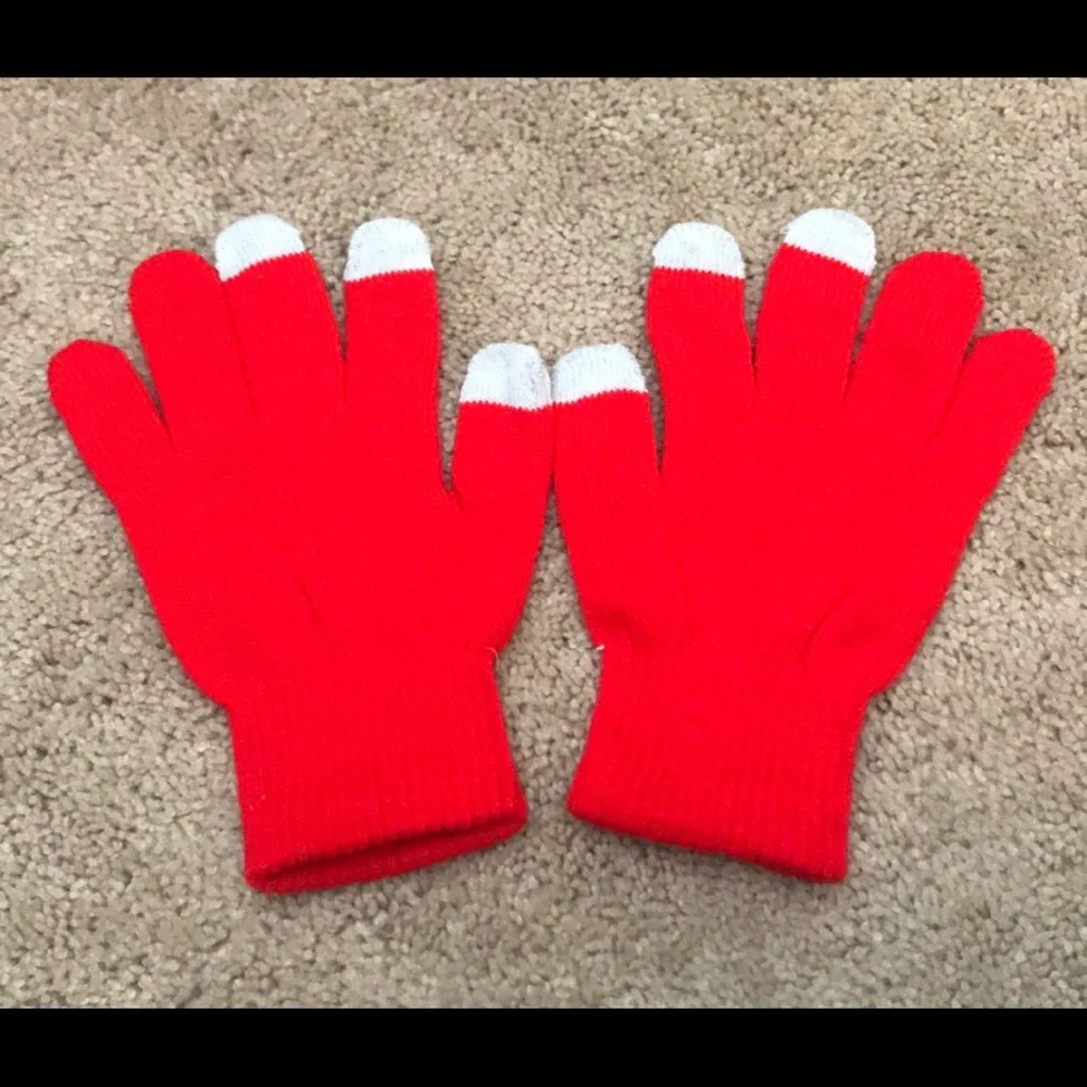 Red Touch Screen Knit Gloves